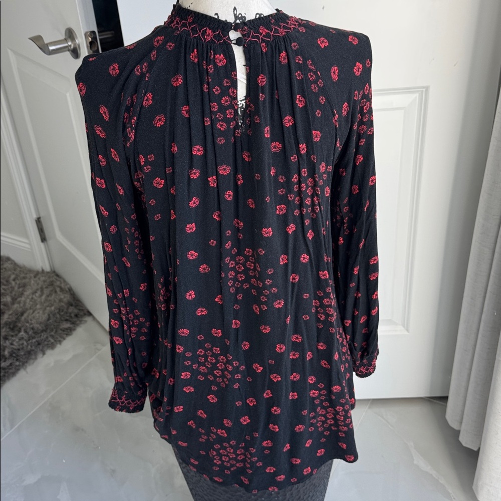 Free People Black and Red Patterned flowy Blouse - Picture 2 of 2